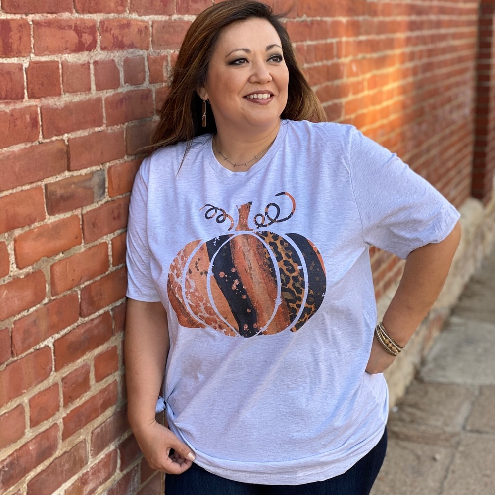 🍁PLUS SIZE Leopard Pumpkin Graphic Tee